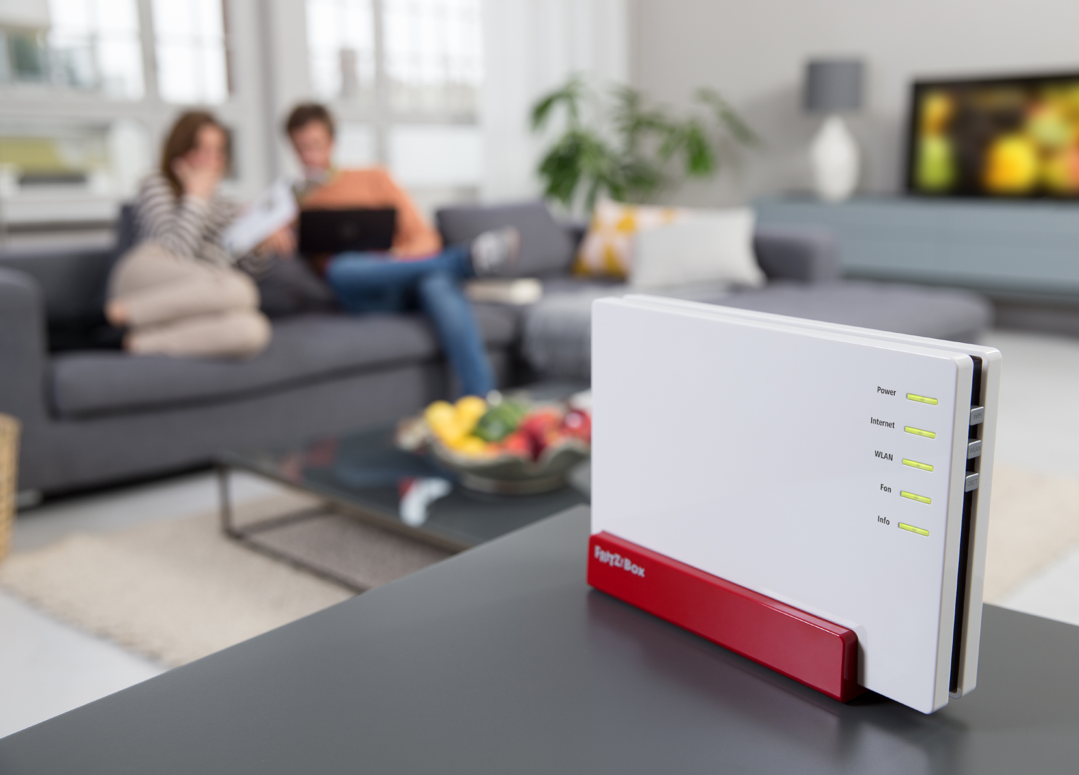 AVM_FRITZBox_4080_Lifestyle.jpg