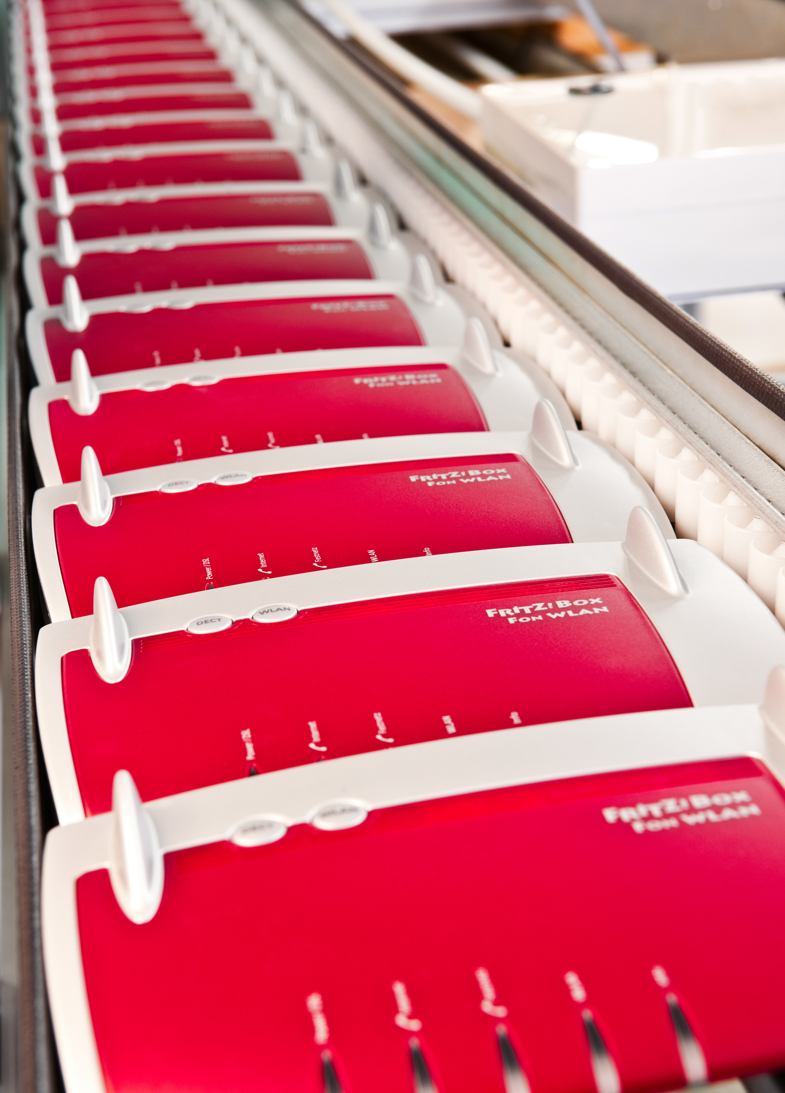 AVM_FRITZBox_7390_Produktion.jpg